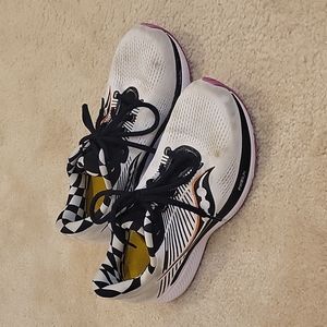 Saucony Formfit running shoes